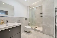 Kingsway London N12 photo 16