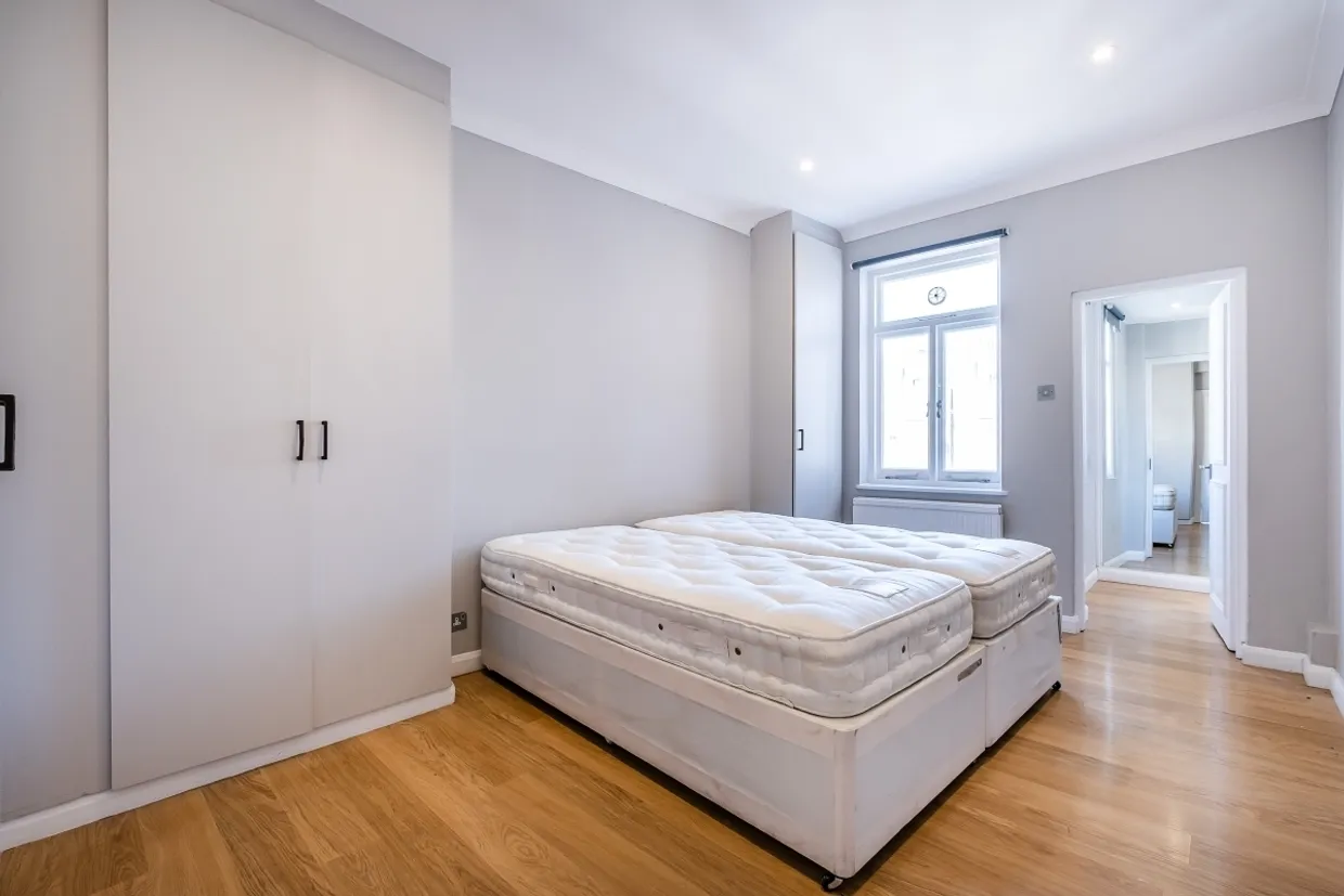 Ovington Square Knightsbridge SW3 photo 11