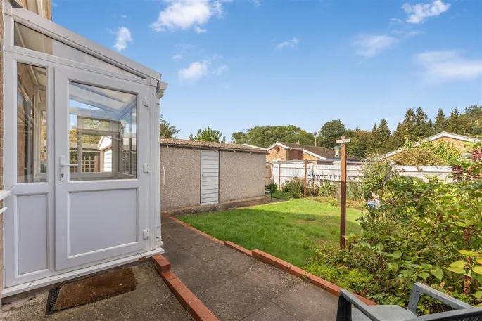 Property carousel image 13
