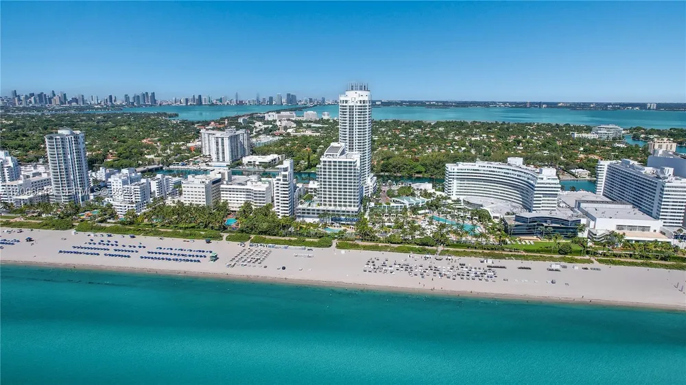 4391 Collins Ave, Miami Beach, FL 33140