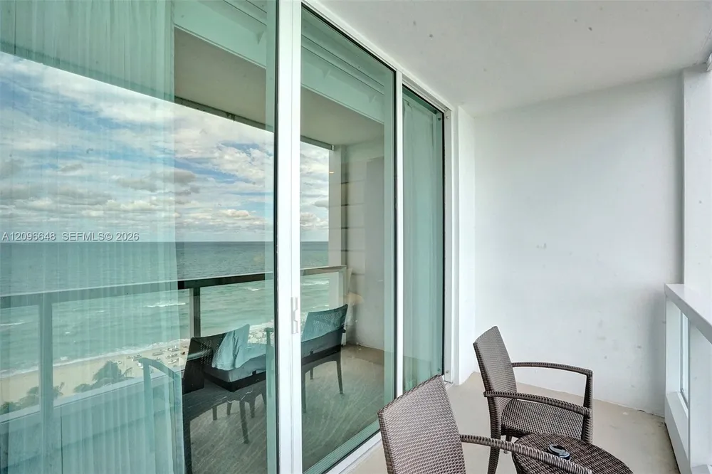 4391 Collins Ave, Miami Beach, FL 33140
