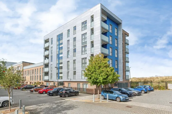 Broadis Way, Rainham, RM13