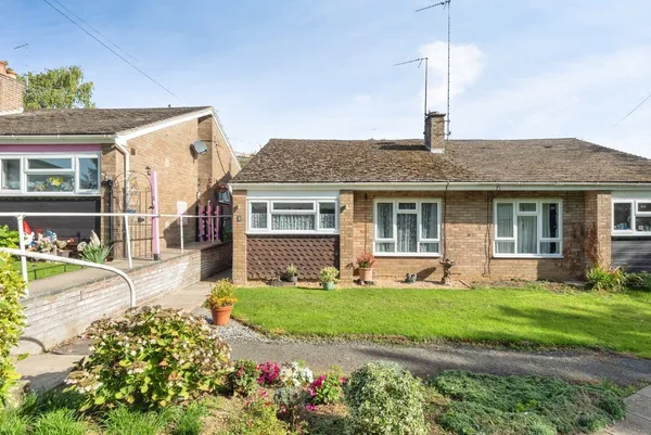 Holbech Hill, Farnborough, Banbury, W...