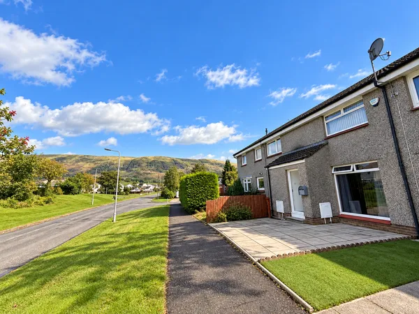 Warren Walk, Lennoxtown