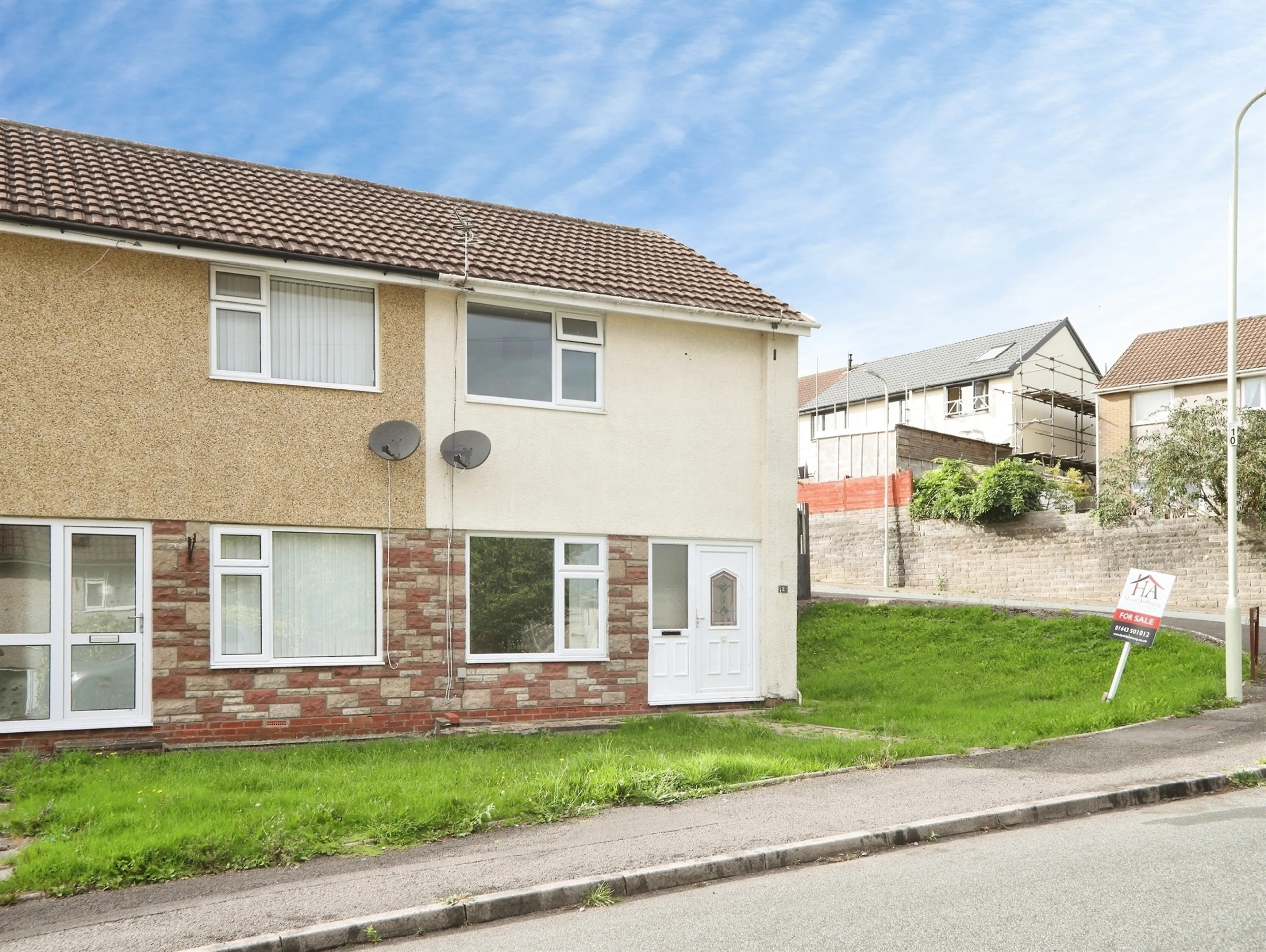 Property at Heol Seward, Beddau, Pontypridd