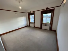 St James Road KT6 photo 6