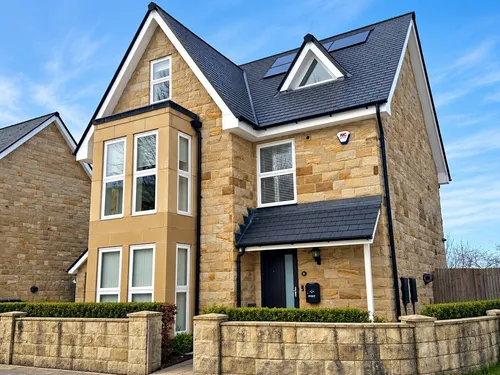 Connaught Court, Harrogatephoto