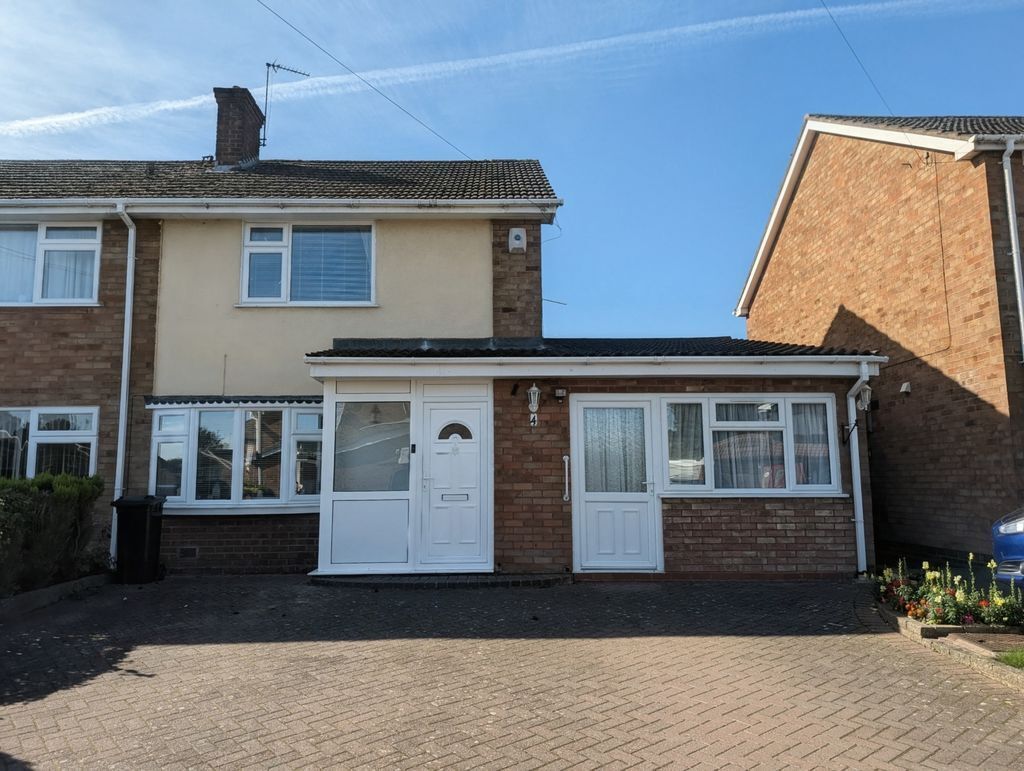 Waltham Crescent, Nuneaton Image 1