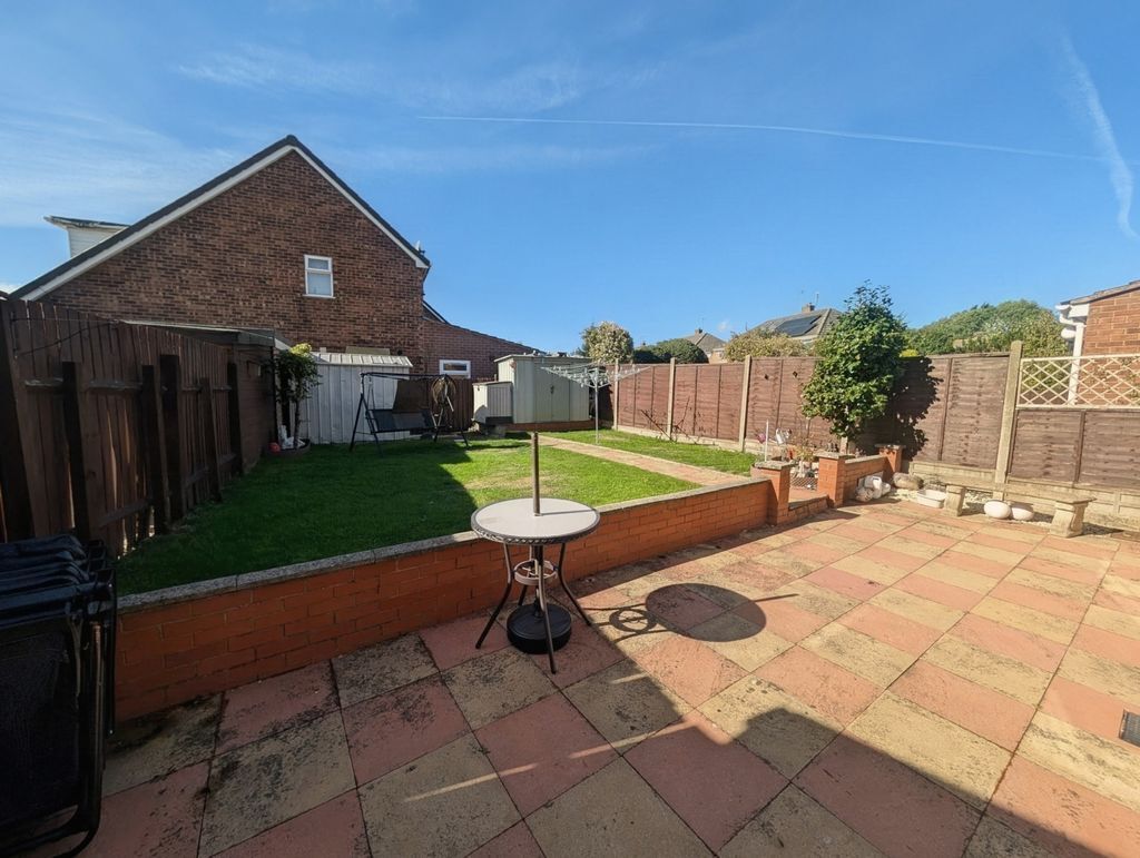 Waltham Crescent, Nuneaton Image 2
