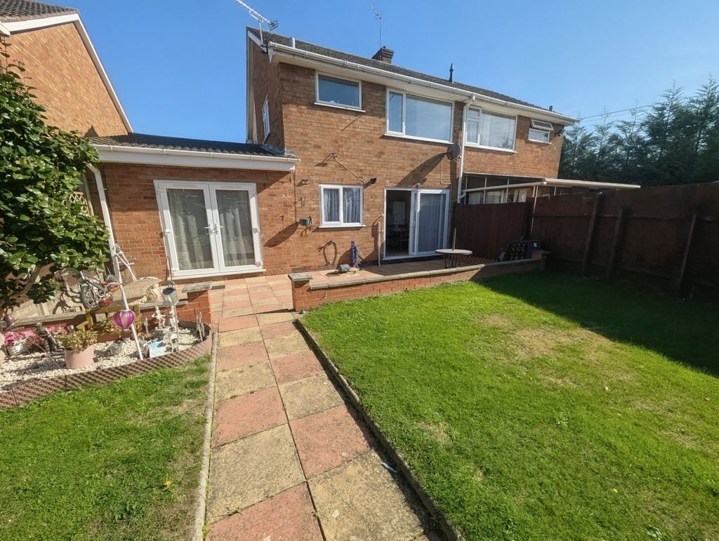 Waltham Crescent, Nuneaton Image 3