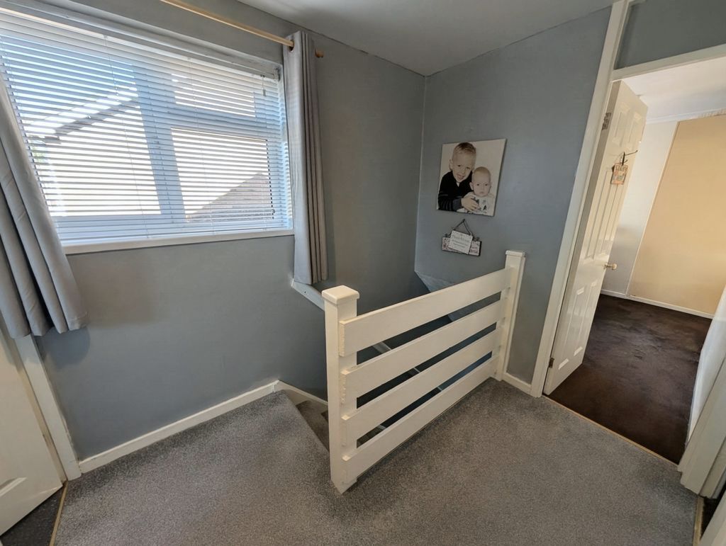 Waltham Crescent, Nuneaton Image 12