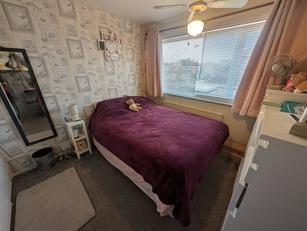 Waltham Crescent, Nuneaton Image 15