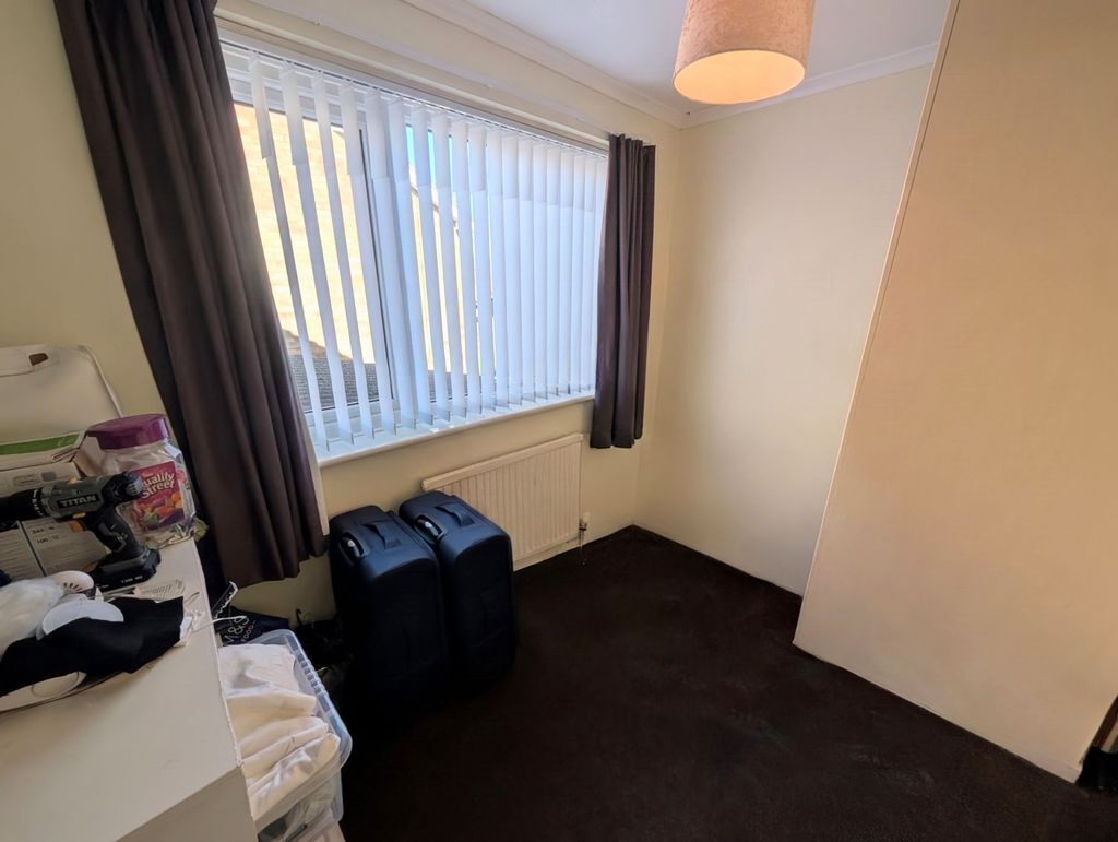 Waltham Crescent, Nuneaton Image 16