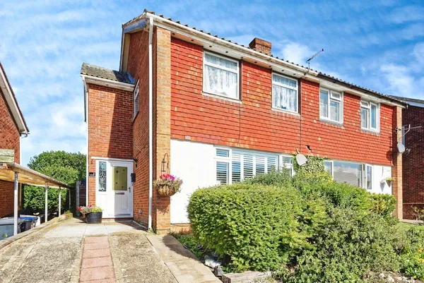 Cedar Road, Sturry, Canterbury, Kent,...