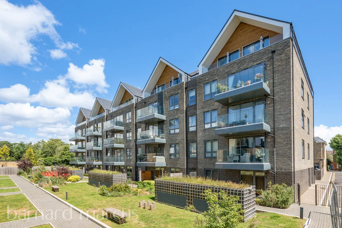 Antoinette Close, KINGSTON UPON THAMES