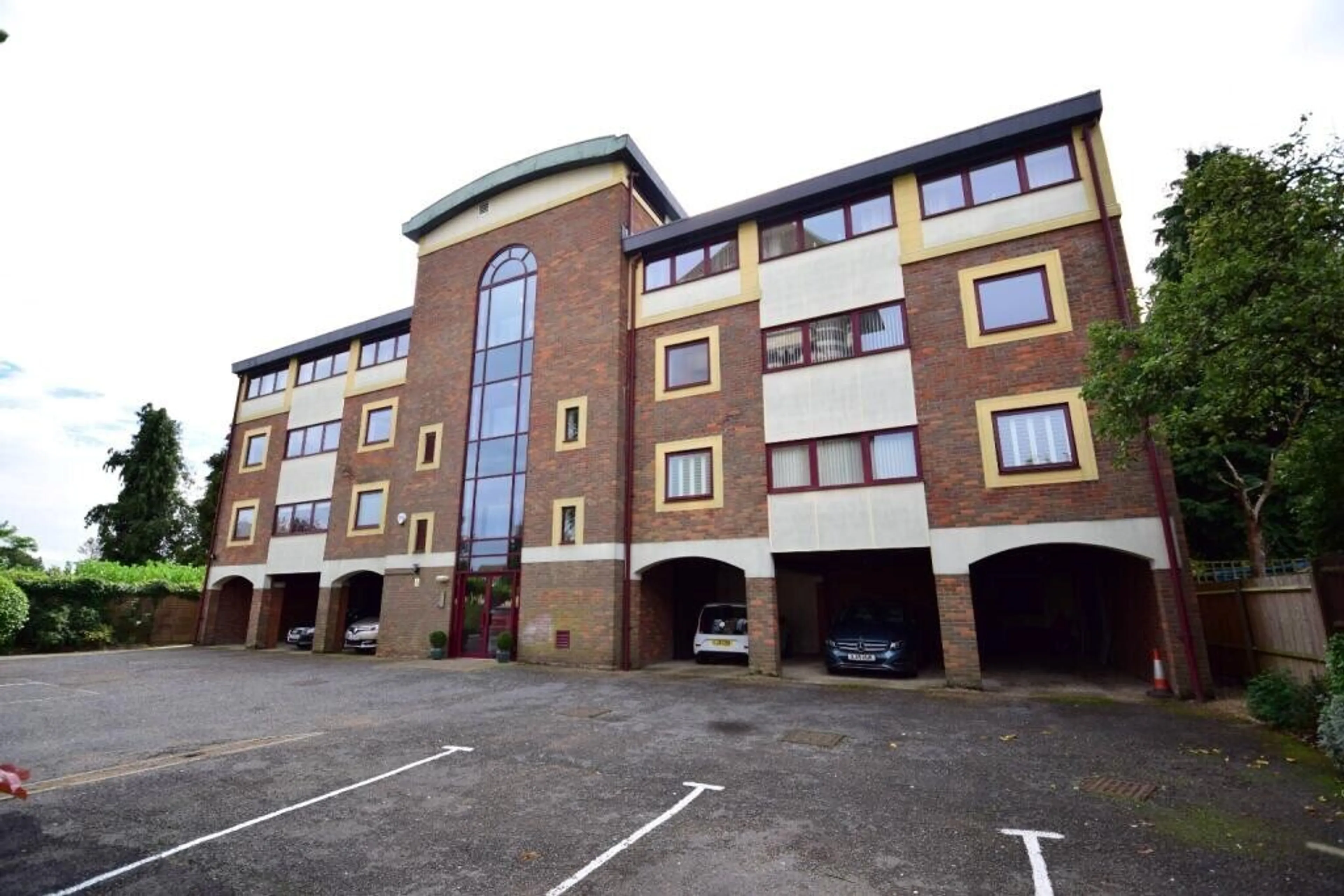 Property at West Hill Road, LUTON