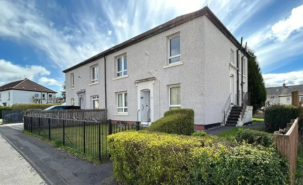 Rampart Avenue, Knightswood