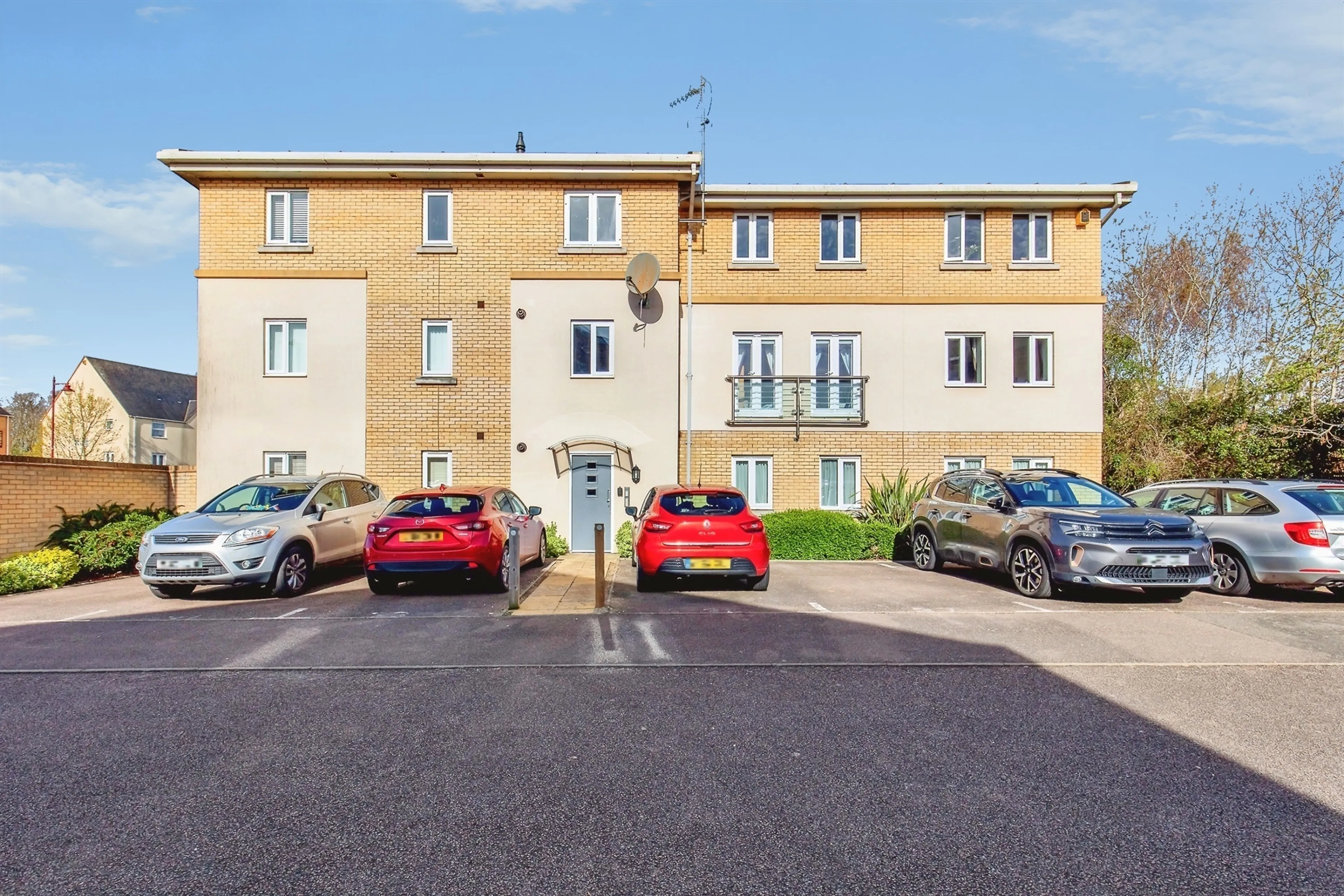 Property photo 0