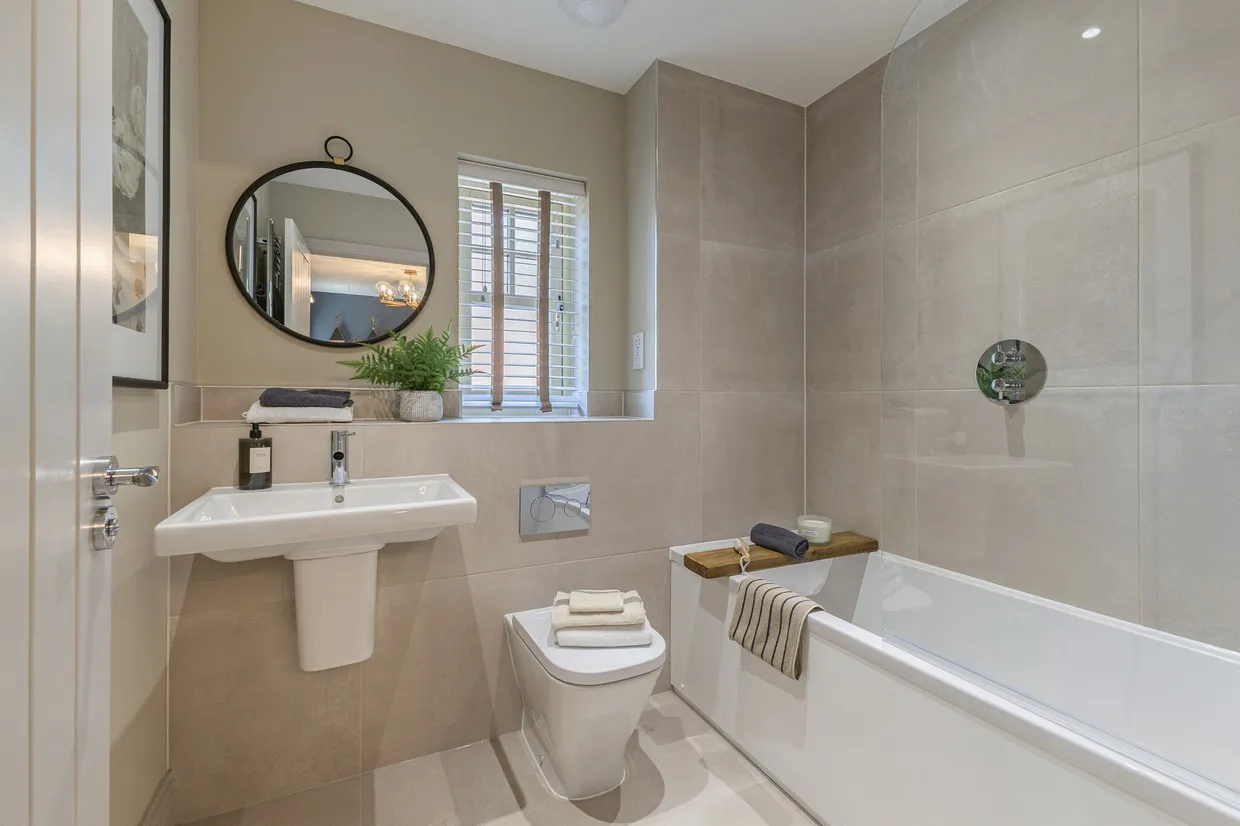 The Aspen, Headley Chase, Epsom, KT18 photo 11