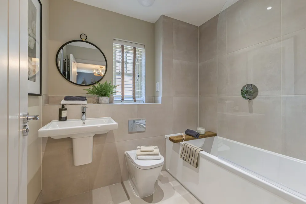 The Aspen, Headley Chase, Epsom, KT18 photo 11