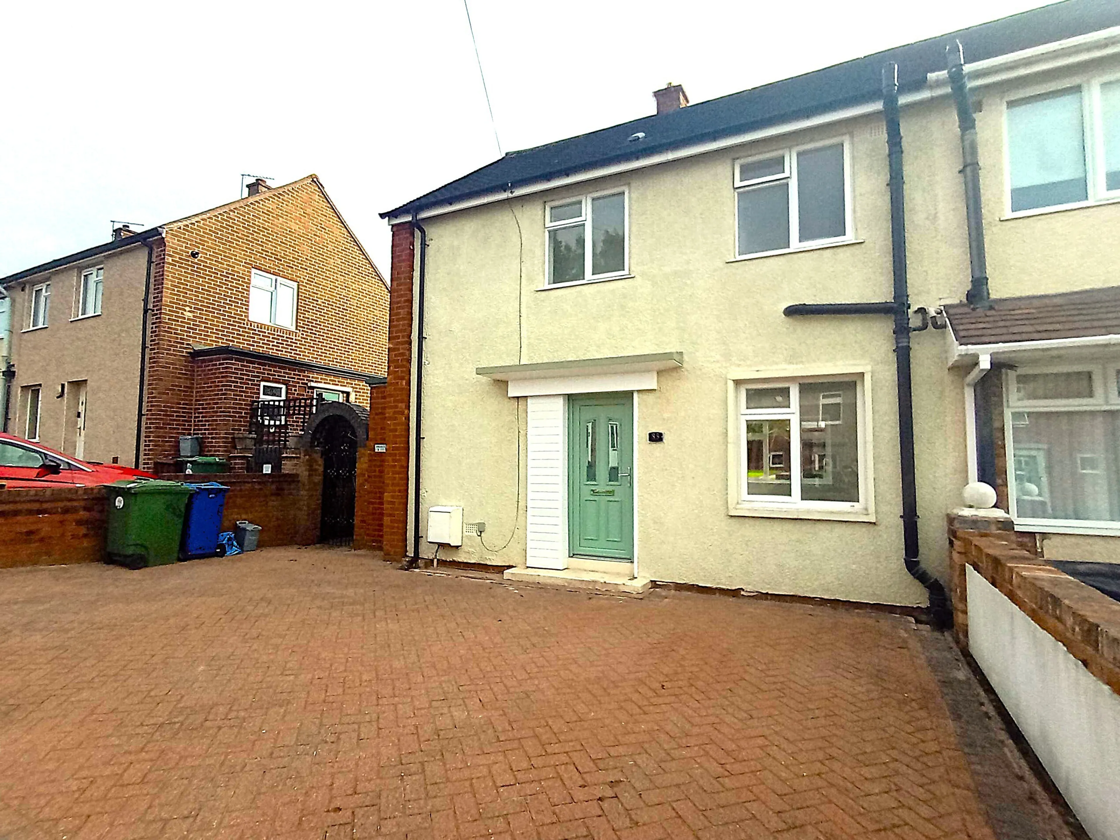Property photo 0