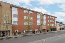 Kingston Road, London, SW20 photo 11