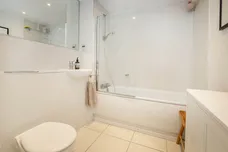 Kingston Road, London, SW20 photo 20