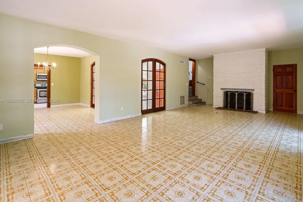 4128 Pinta Ct, Coral Gables, FL 33146