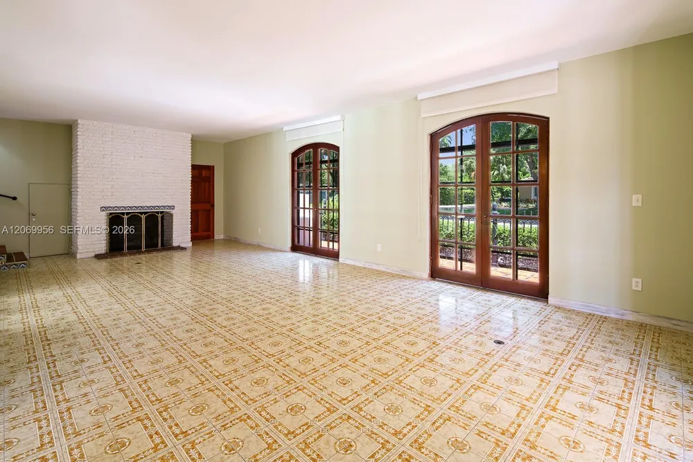 4128 Pinta Ct, Coral Gables, FL 33146