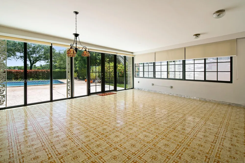 4128 Pinta Ct, Coral Gables, FL 33146