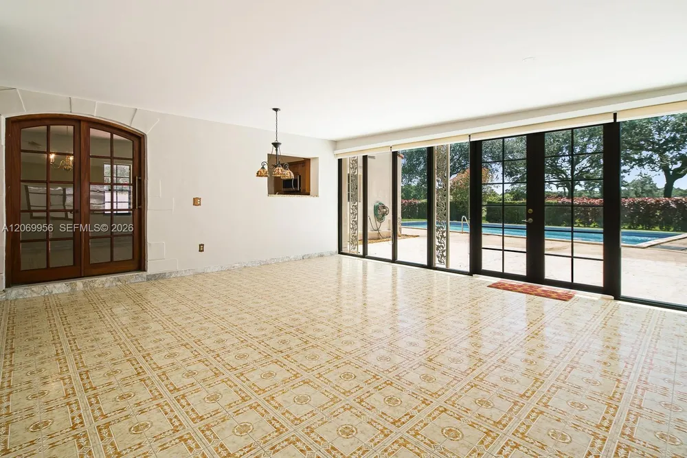 4128 Pinta Ct, Coral Gables, FL 33146