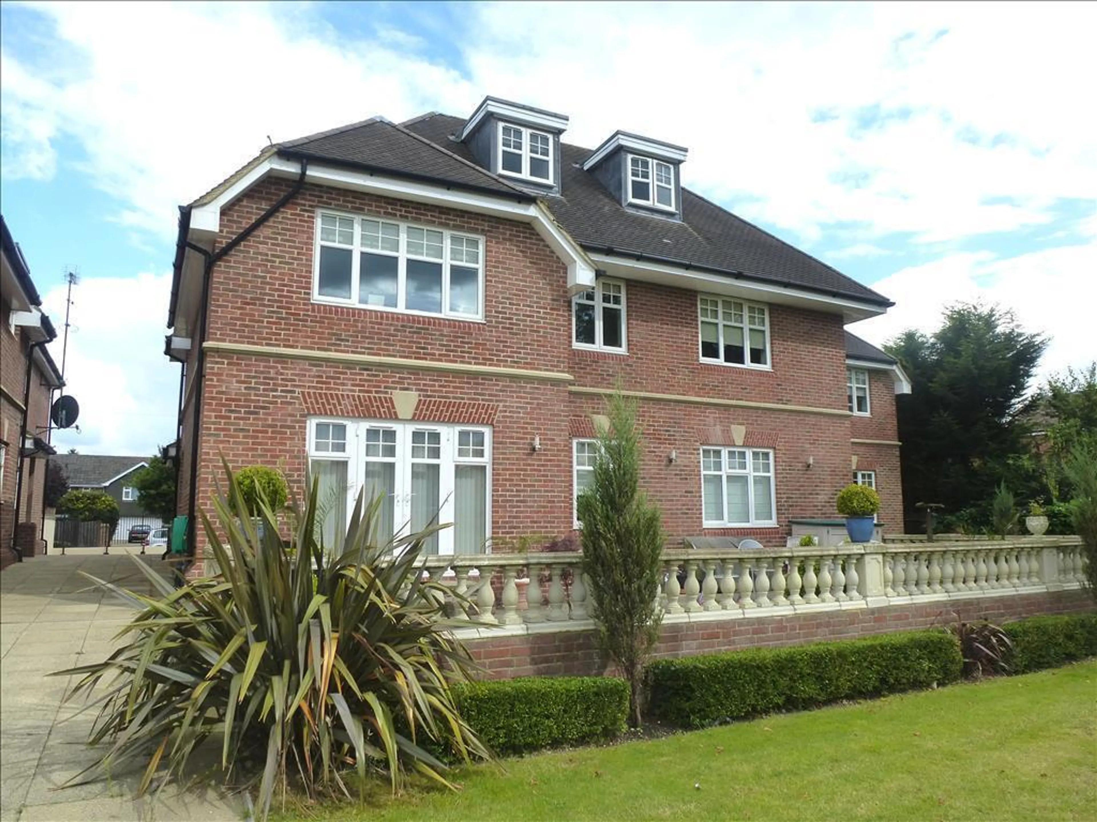 Property at Shoppenhangers Road, MAIDENHEAD