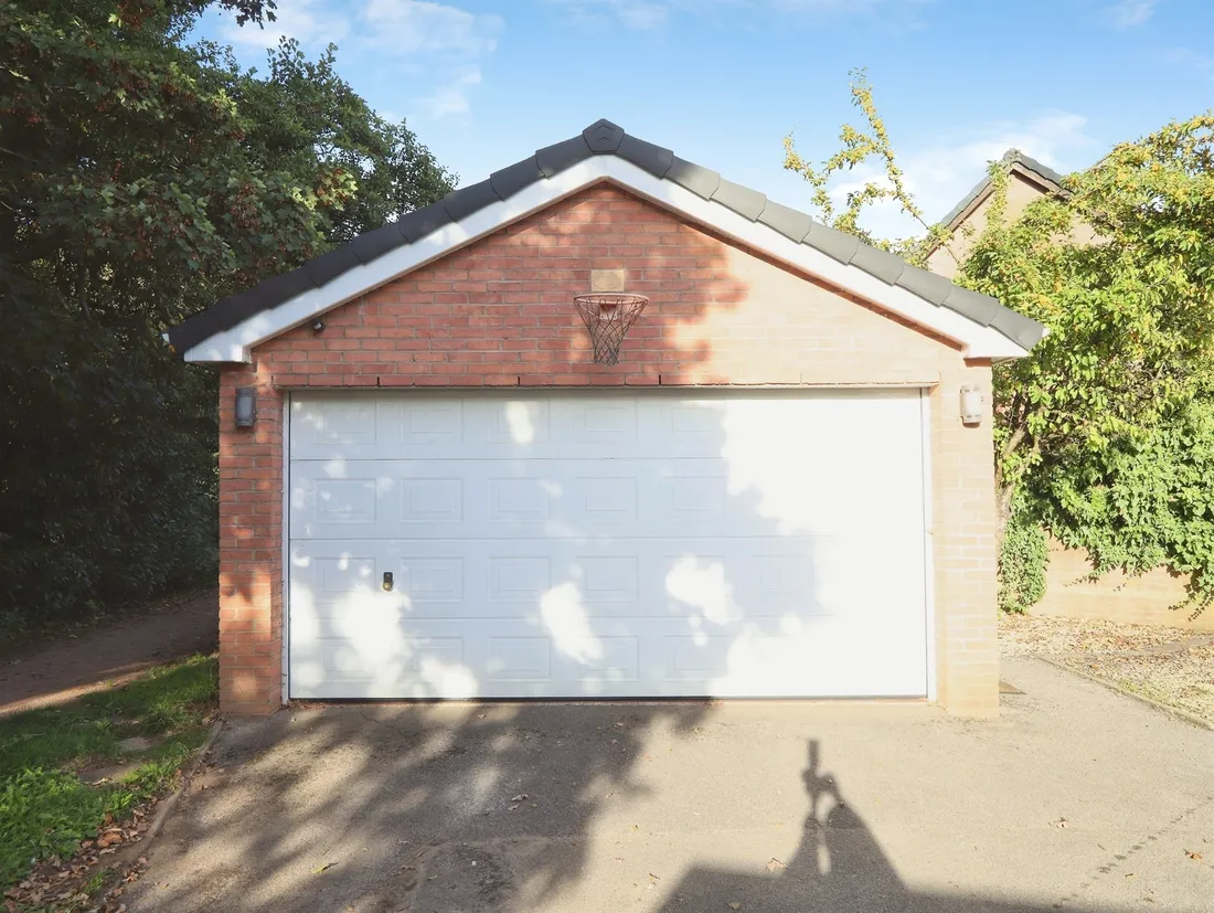 Property photo 34