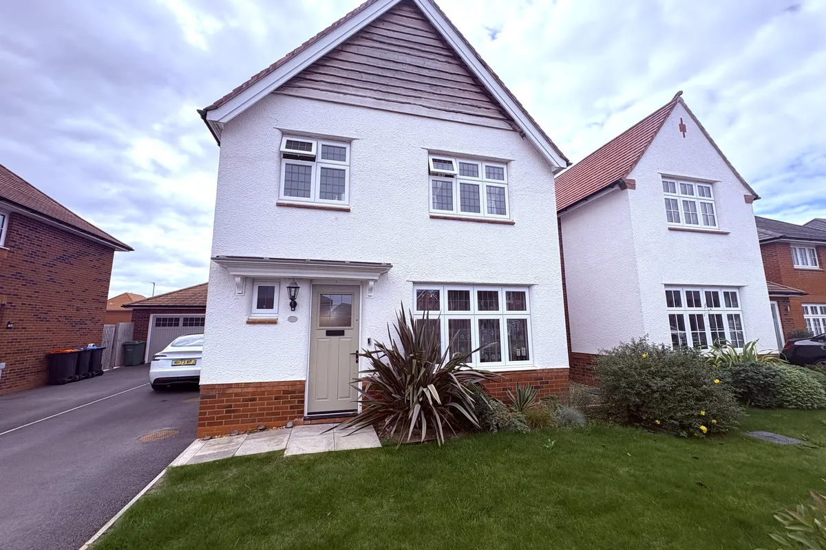 Saturn Drive, CHESTER
