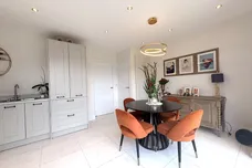 Saturn Drive, CHESTER