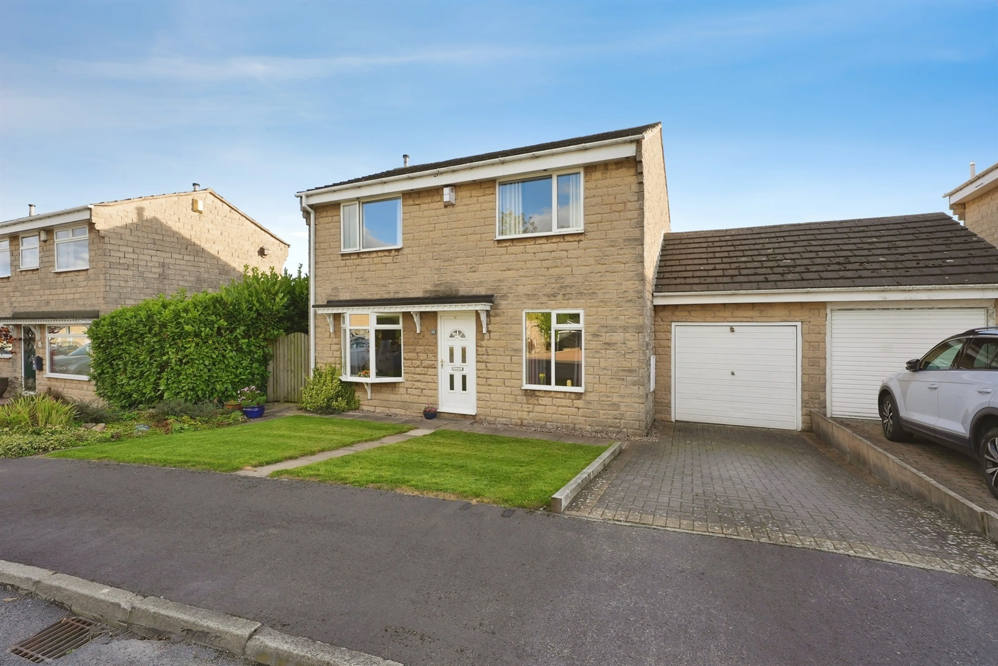 Property at Thorndene Way, BRADFORD