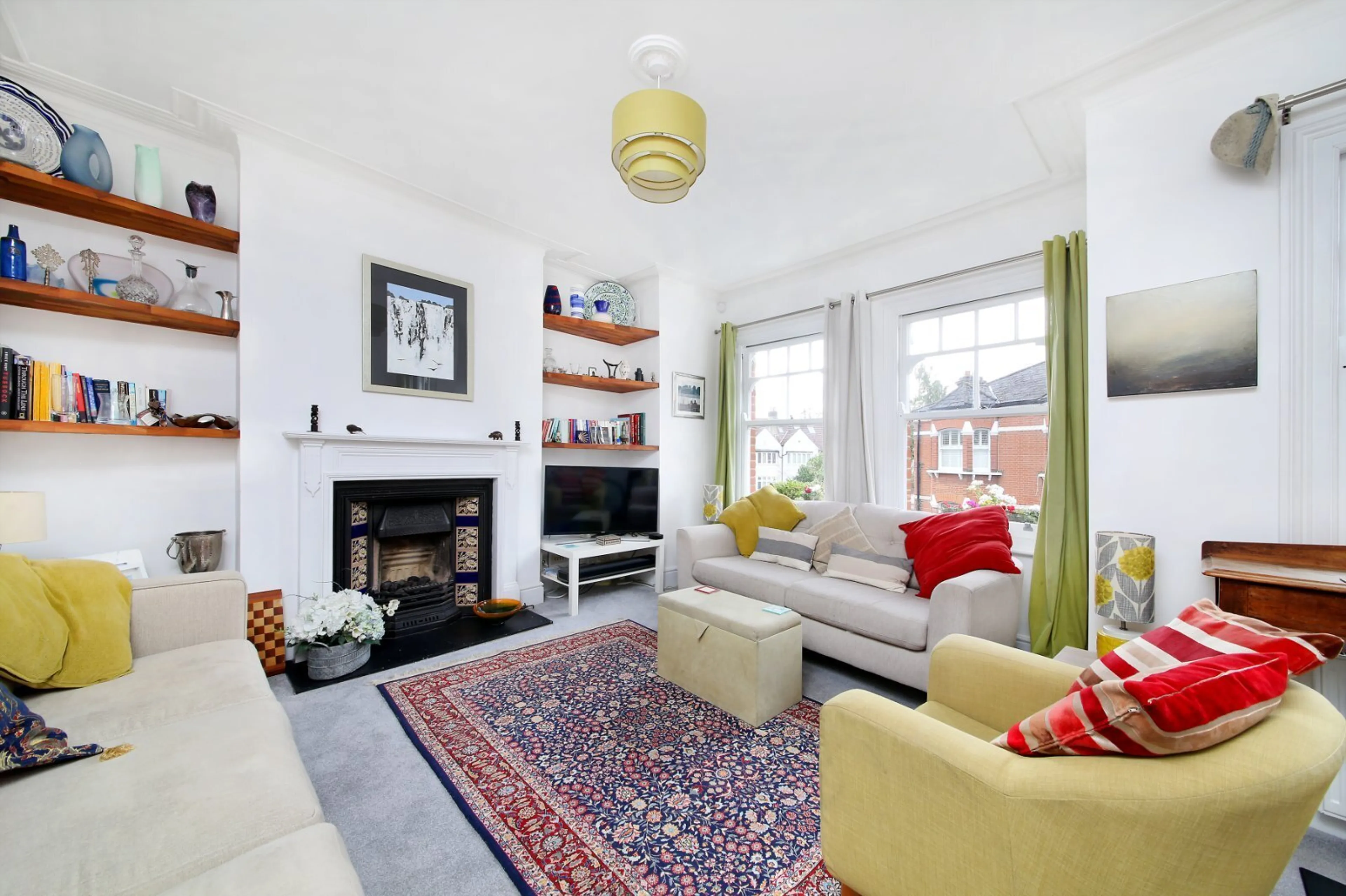 Property at Dinsmore Road, First Floor Flat, Balham, London, SW12