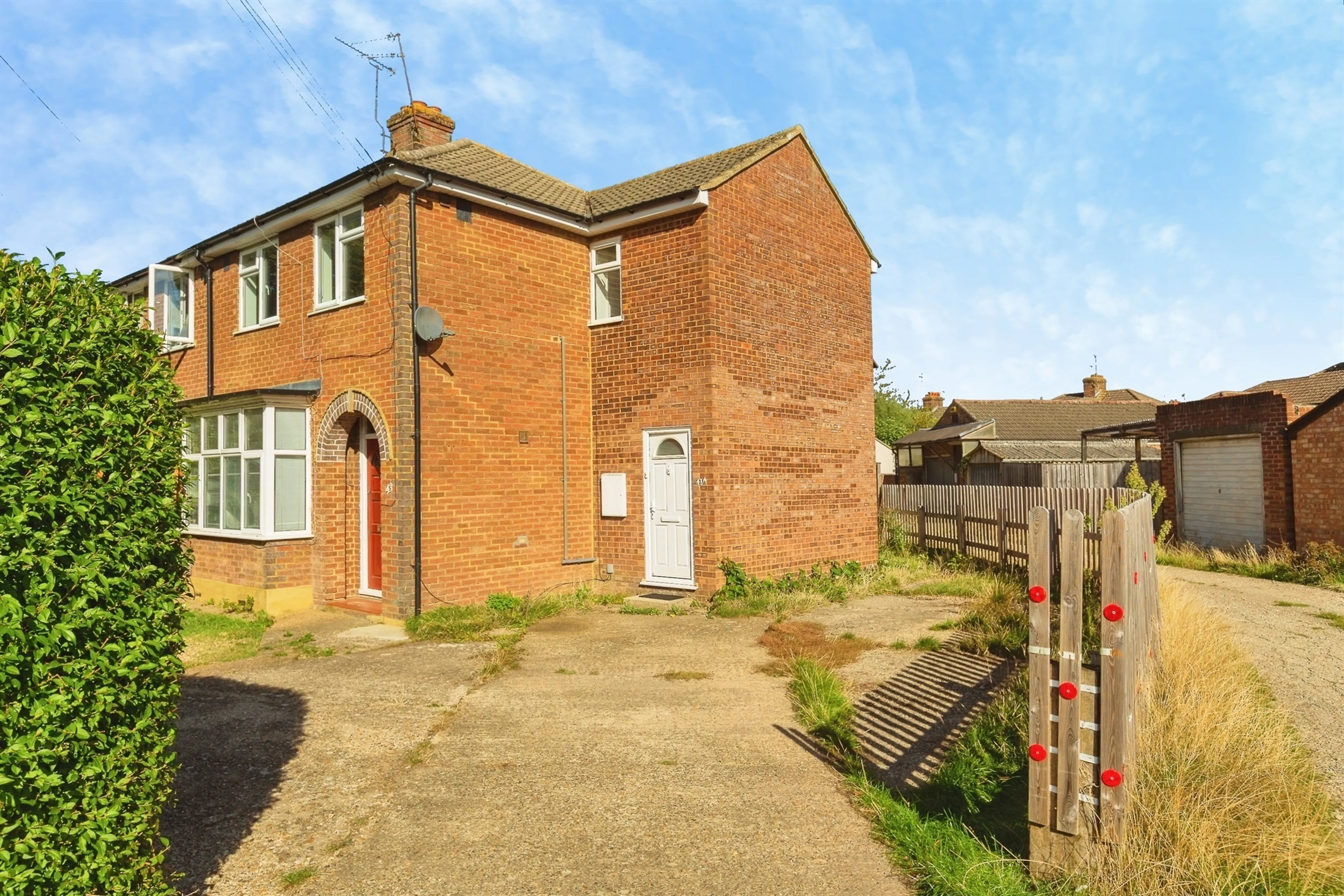 Property at Clinton Crescent, Aylesbury