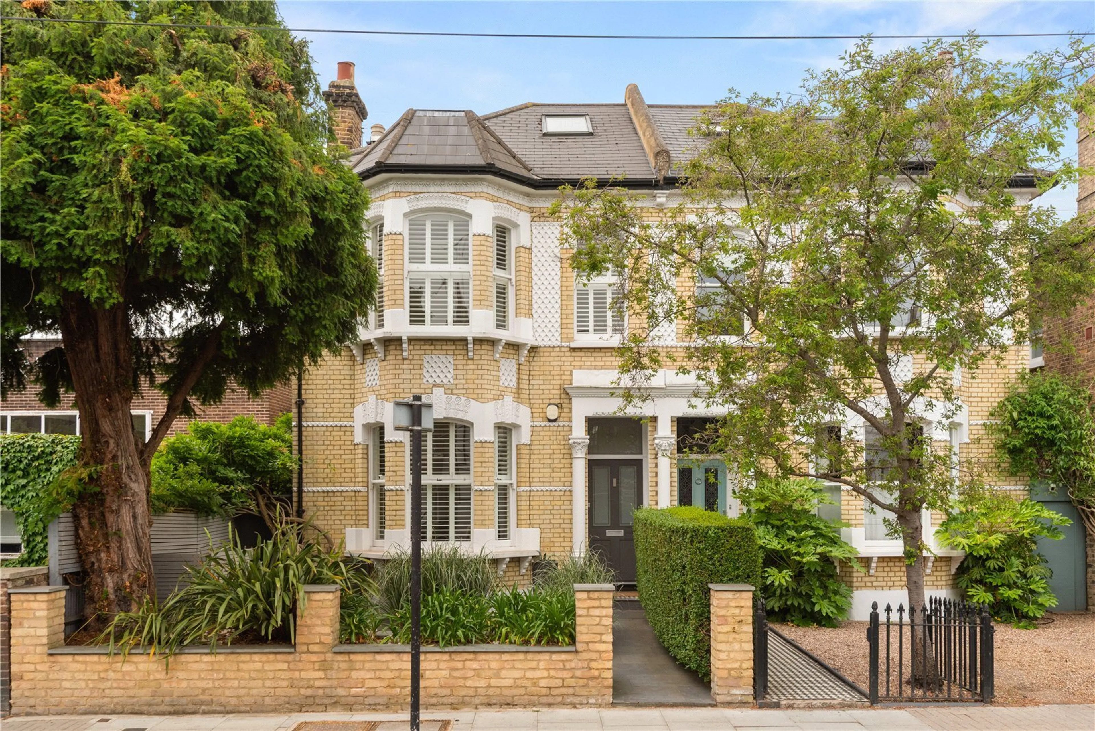 Property at Endlesham Road, London, SW12