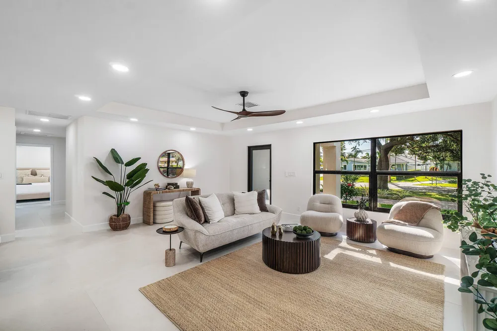 2651 NE 49th St, Lighthouse Point, FL 33064