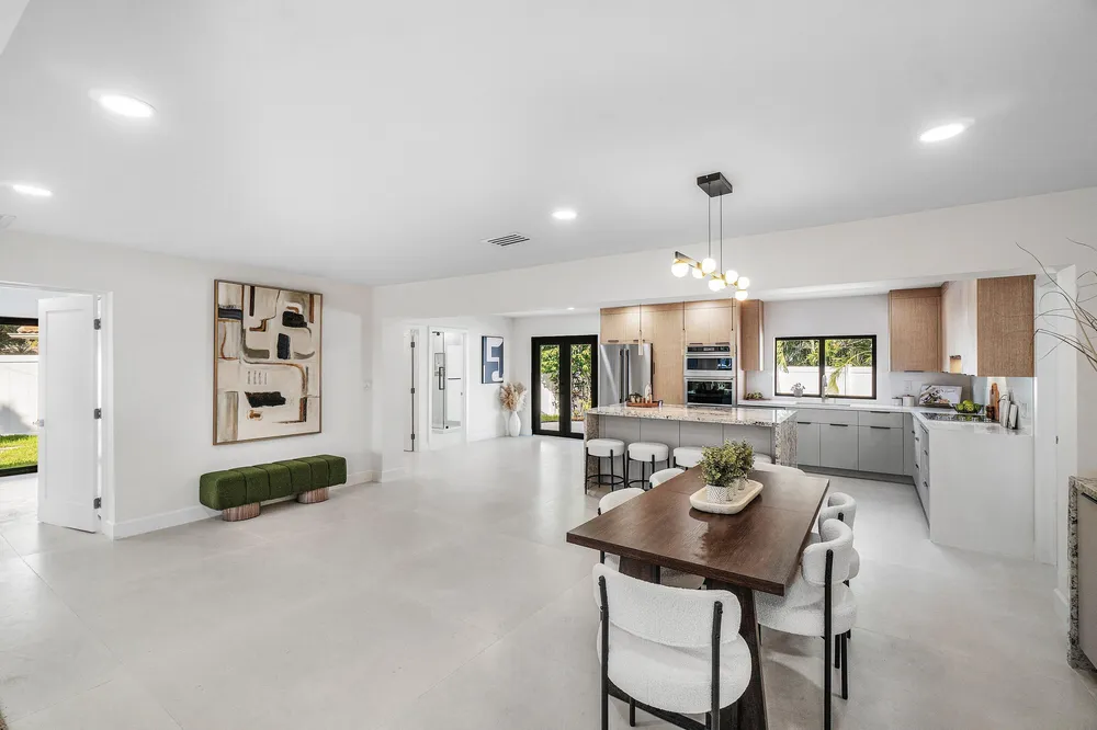 2651 NE 49th St, Lighthouse Point, FL 33064