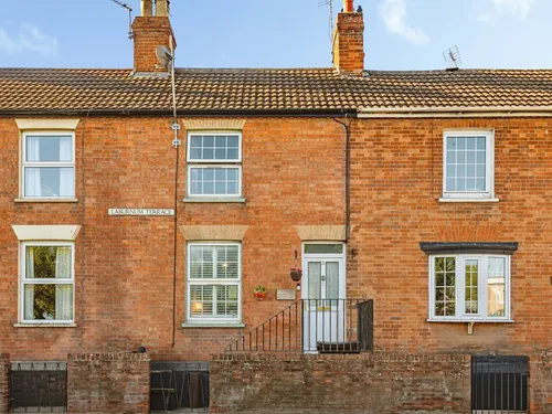 Laburnum Terrace, Henlade, Tauntonphoto