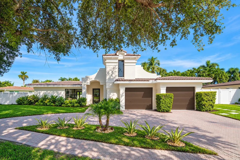 2651 NE 49th St, Lighthouse Point, FL 33064