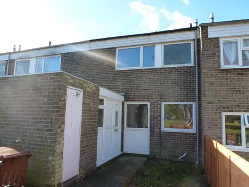 Warren Close, BRANDONphoto
