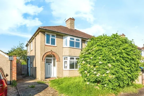 Hugh Allen Crescent, Marston, Oxford,...