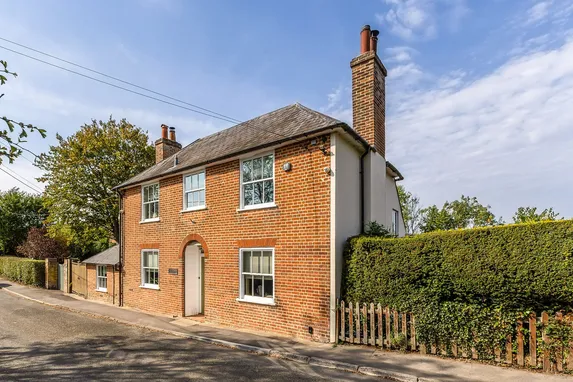 Colt Hill, Odiham, RG29