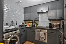 Kingswood Drive, Sutton