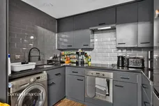 Kingswood Drive, Sutton
