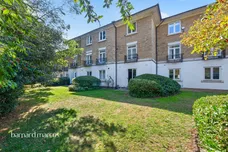 Kingswood Drive, Sutton