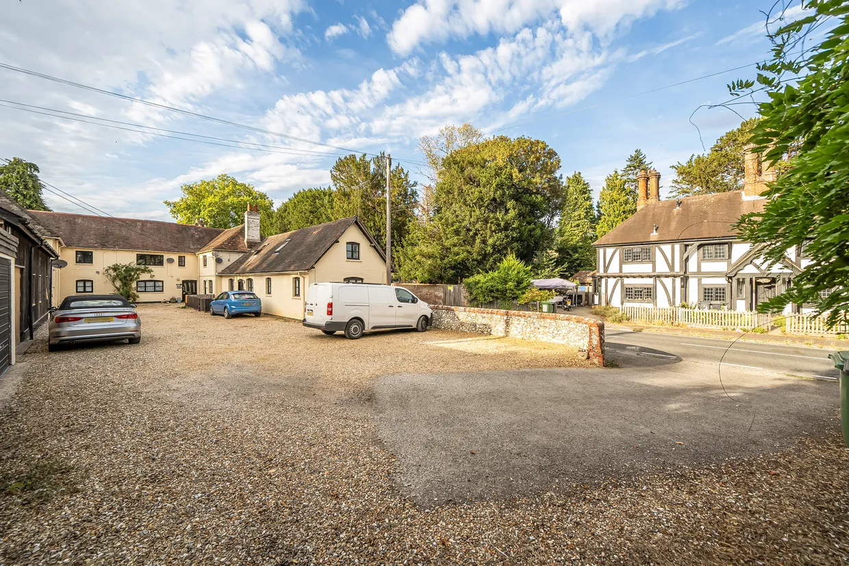 Main Road, Hursley, SO21 photo 12